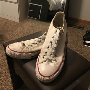 Converse low top